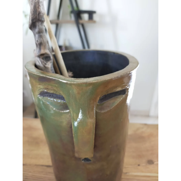 Pot unique en céramique Raku