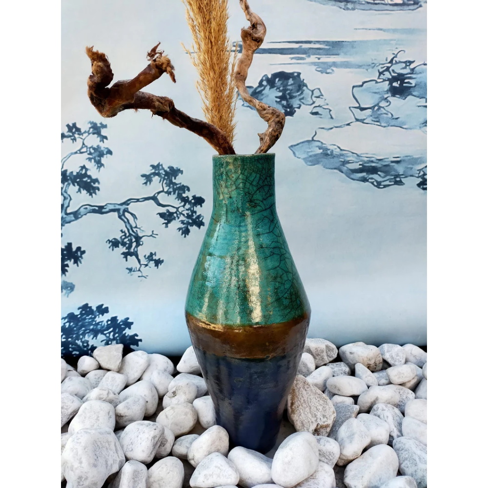 Vase volcan en céramique raku turquoise