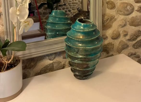 Vase raku turquoise côtelé