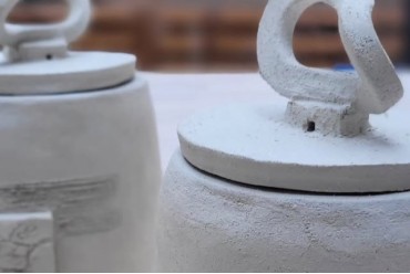 Boîtes en céramique raku : de la terre crue à la pièce unique